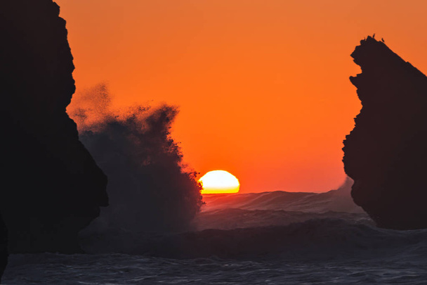 Sunset on Adraga Beach, Power of Nature, Sintra, Portugal - Foto, afbeelding