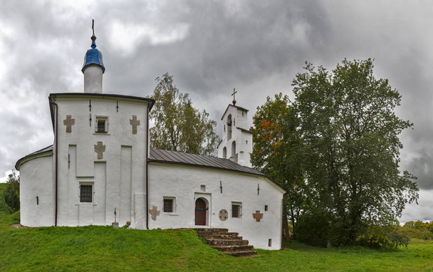 Russia. The ancient city of Izborsk. Orthodox Church. - Zdjęcie, obraz