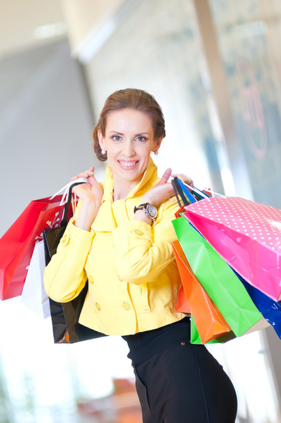nákupní žena s barevné tašky - Fotografie, Obrázek
