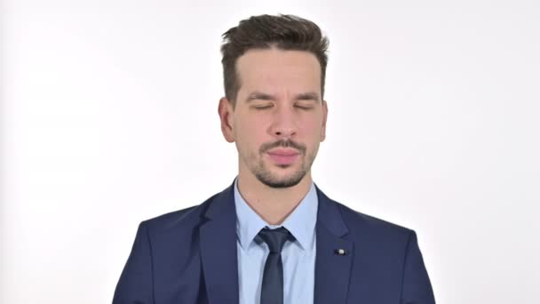 Портрет молодого бізнесмена, який вказує пальцем на камеру, білий фон
 - Кадри, відео
