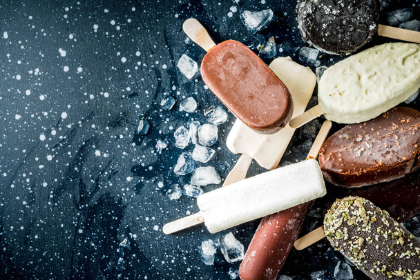 Стек з різноманітного паприкового морозива
 - Фото, зображення