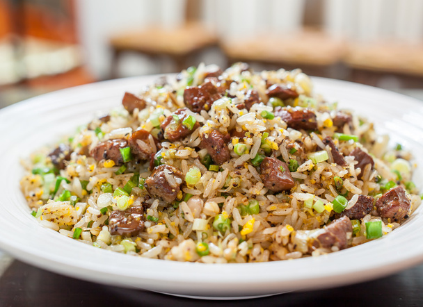 Reis mit Gemüse und Fleisch - Foto, Bild