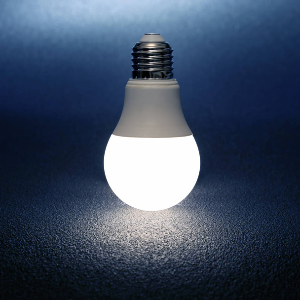 ampoule led incluse sur un backgroun sombre
 - Photo, image