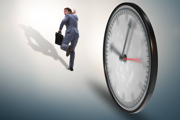 Работник бизнеса в концепции управления временем - Фото, изображение