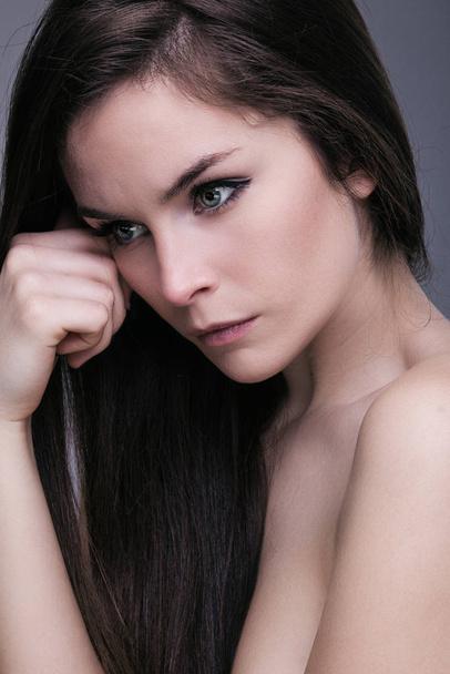 Portrait of a pretty brunette girl - Foto, Imagem