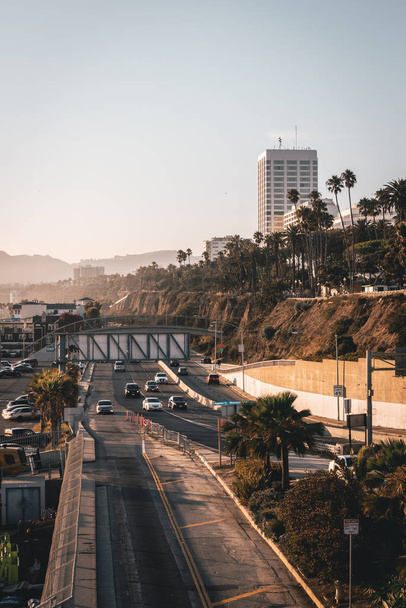View of Pacific Coast Highway, in Santa Monica, Los Angeles, Cal - Zdjęcie, obraz