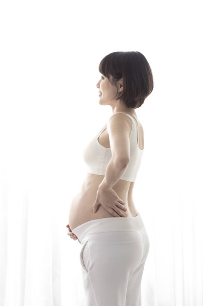 joven hermosa asiática embarazada mujer
 - Foto, Imagen