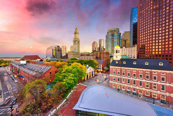 Boston, Massachusetts, Usa skyline with Faneuil Hall and Quincy  - Фото, зображення