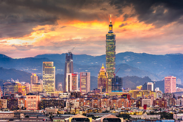 Taipei, Taiwan Cityscape at Dusk - Photo, Image