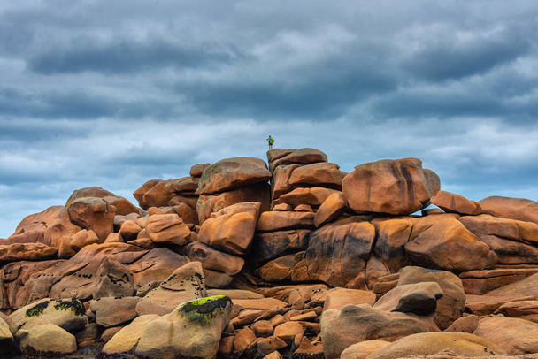 Amazing Rock Formations on the Cote Granit Rose in Brittany, France - Fotografie, Obrázek