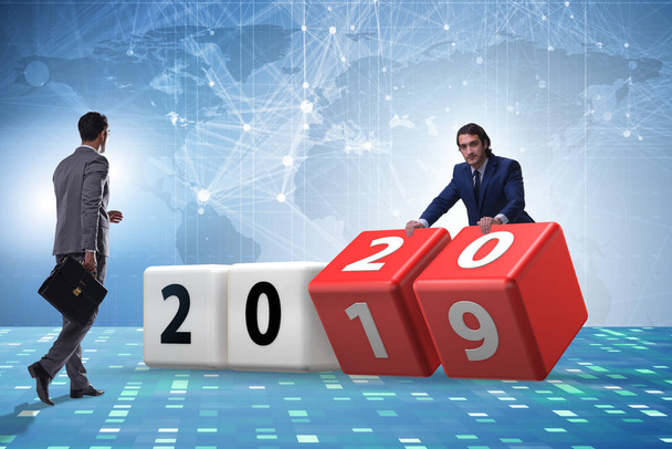 Концепція зміни року з 2019 по 2020 рік
 - Фото, зображення