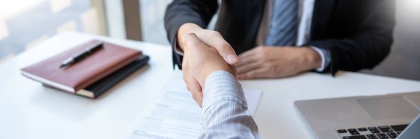 Business Meeting agreement Handshake concept, Hand holding after - Foto, Bild