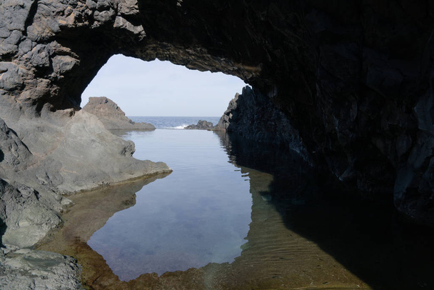 Portugalia, Madera, Widok na naturalne baseny w Seixal, zdjęcie tła - Zdjęcie, obraz