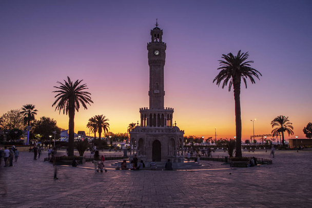 Izmir clock tower. The famous clock tower became the symbol of Izmir - 写真・画像