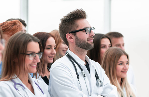 group of medical professionals standing together. concept of health - Φωτογραφία, εικόνα