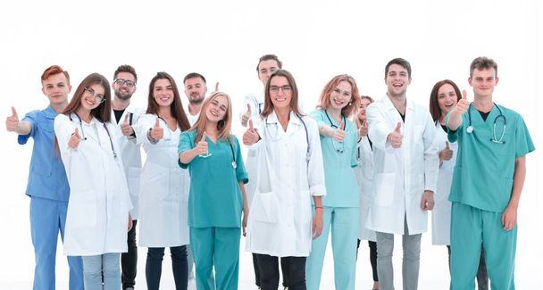 Üst Manzara. Bir grup gülümseyen doktor kameraya bakıyor.. - Fotoğraf, Görsel