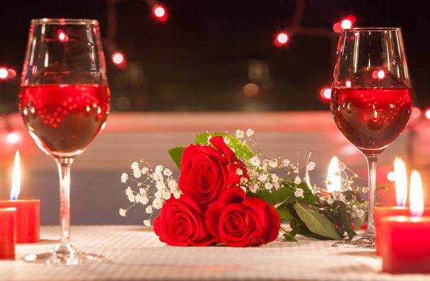 Romantic candlelight dinner. Valentines Day.  - Foto, imagen