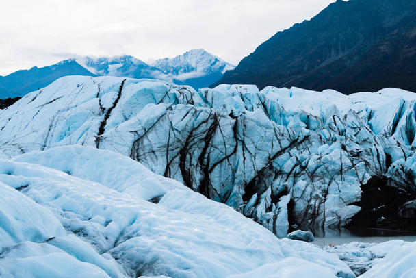 Detail of glacier and its crevasse - 写真・画像
