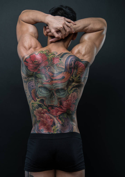 Κορεατικό μοντέλο με τατουάζ - Φωτογραφία, εικόνα