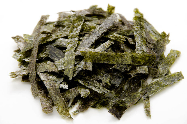 Mominori, crumbled grilled nori, Japanese food nori dry seaweed sheets
 - Foto, Imagen