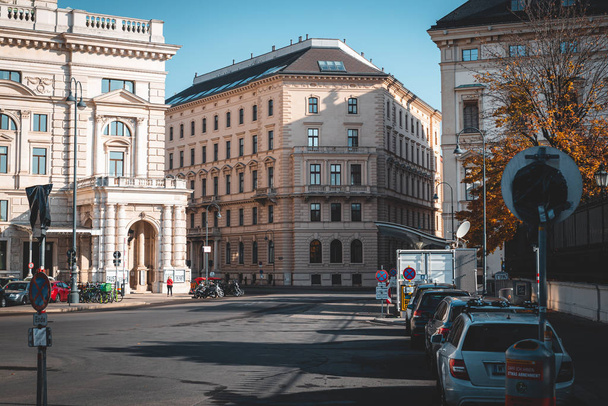 VIENNA, AUSTRIA - OCTOBER, 2019: Streets of Vienna city with historical buildings - Valokuva, kuva