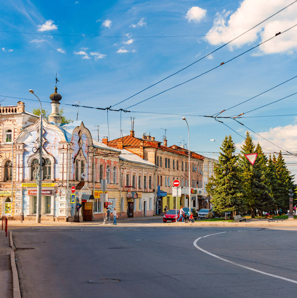 Old architecture of Rybinsk city in Russia - Foto, imagen