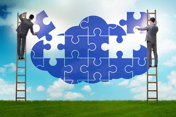 Concetto di cloud computing con puzzle
 - Foto, immagini