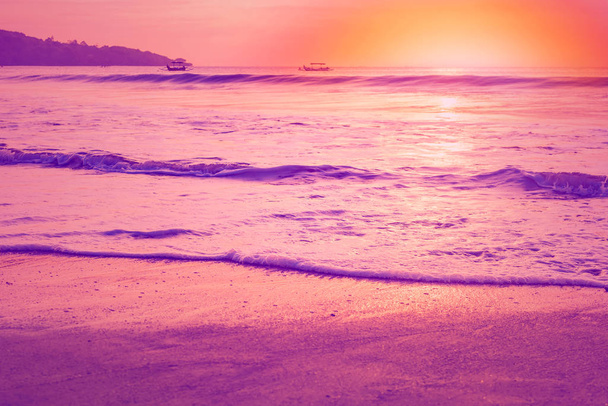 Fioletowy morski zachód słońca - Zdjęcie, obraz