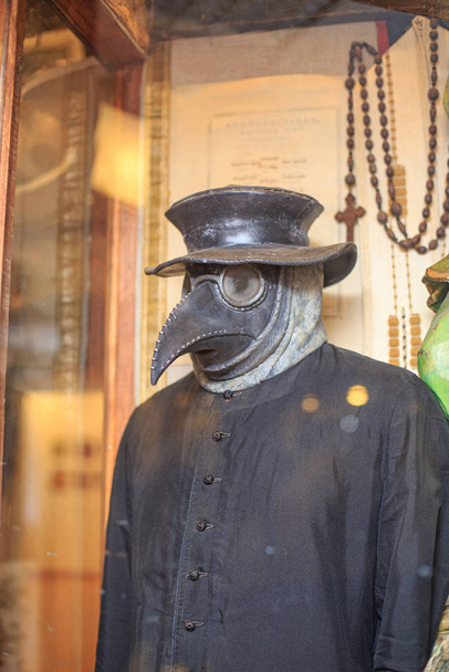 Doctor's costume during the plague - Photo, Image