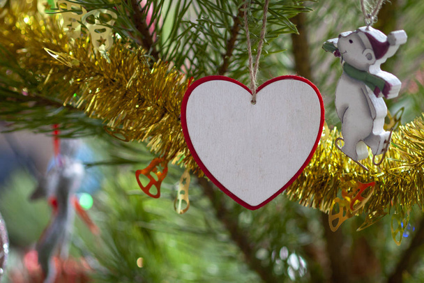 Red white heart on pine tree - Zdjęcie, obraz
