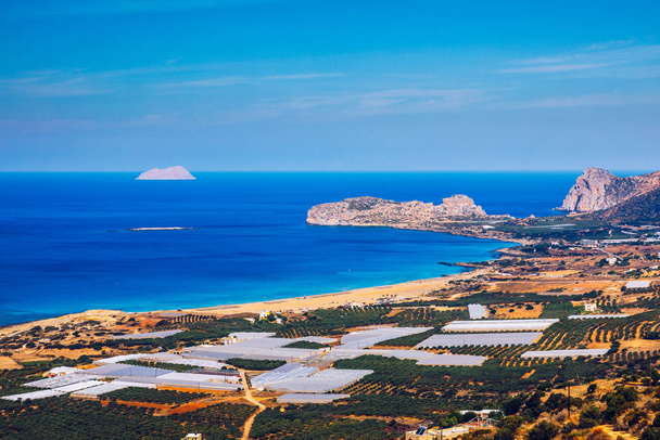 Girato di bella spiaggia turchese Falasarna (Falassarna) a Creta
 - Foto, immagini