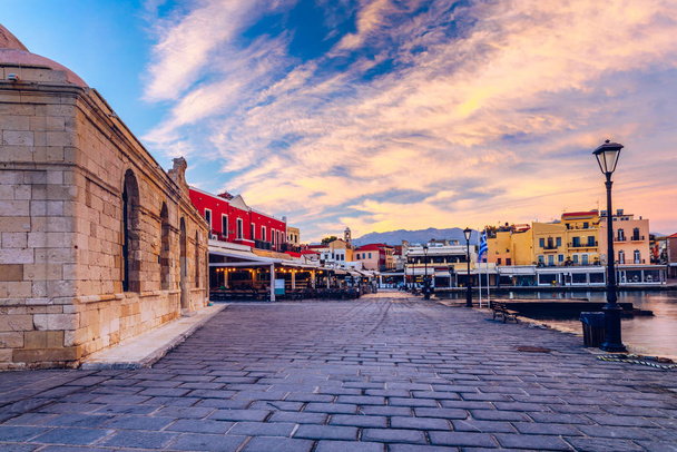 Venetian Harbour of the city of Chania at sunrise with turquoise - Photo, Image