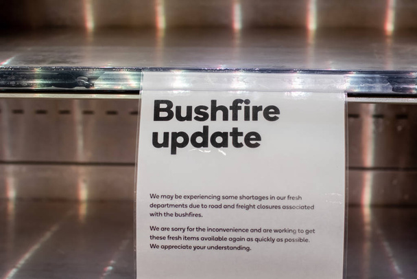 Australian bushfire: Food shortage at the local supermaket due to bushfires and roads closure - Photo, Image