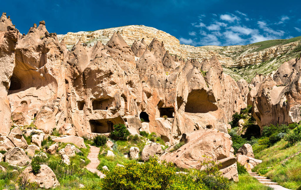 Resten van het Zelve klooster in Cappadocia, Turkije - Foto, afbeelding