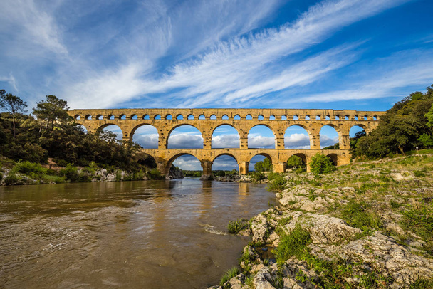 Aqueduto Romano Pont du Gard - Nimes, França
 - Foto, Imagem