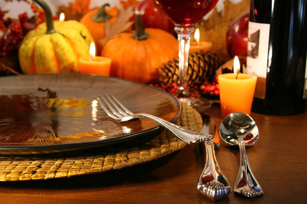 tabel instellen klaar voor thanksgiving - Foto, afbeelding