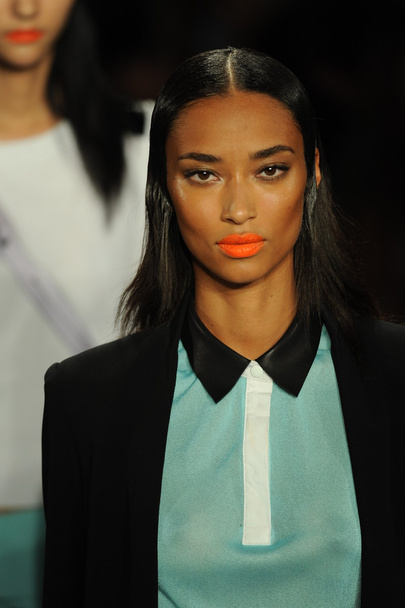 Model at Rag and Bone Women's Collection show - 写真・画像