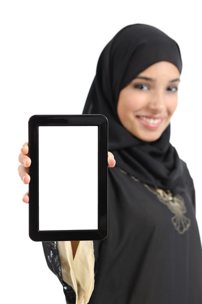 Beautiful arab woman showing a blank vertical tablet screen isolated - Foto, Imagem