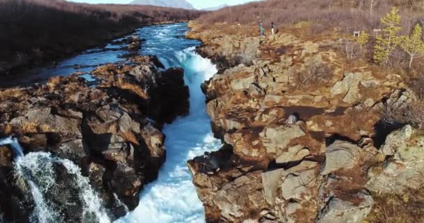 légi felvétel a híres Izland a gyönyörű lenyűgöző egyedülálló táj, folyók, hegyek, gleccserek és vízesések egy tiszta napsütéses napon - nagy 4k felvételek a természet utazási bloggerek - Felvétel, videó