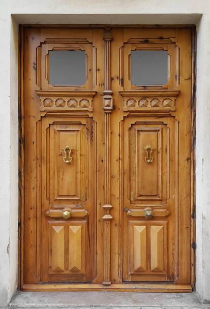Traditional wood entrance - Photo, Image