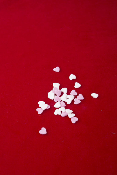 small sugar candy in the form of hearts - Valokuva, kuva