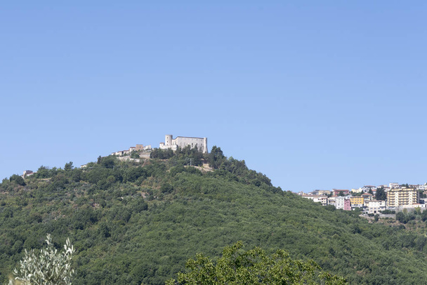Castello di Moliterno, Valle Agri, Italia
 - Foto, immagini