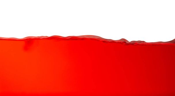 olas superficiales de agua roja aisladas sobre fondo blanco
 - Foto, Imagen