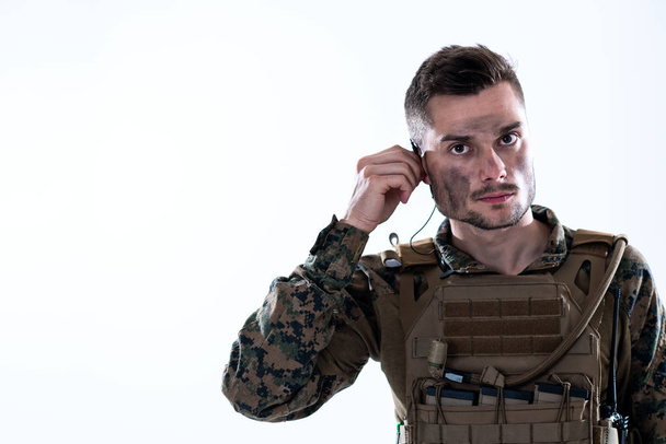 soldier preparing gear for action - Фото, зображення