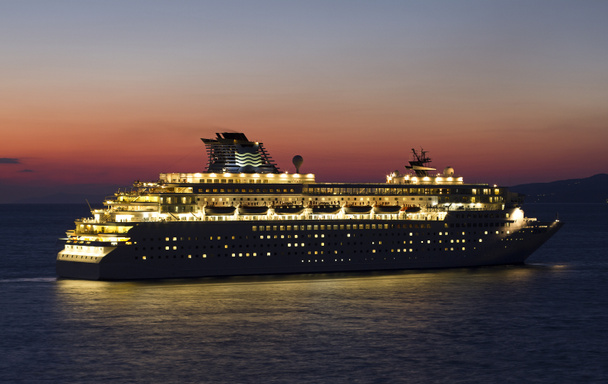 Sunset cruise ship - Fotoğraf, Görsel
