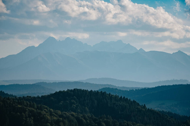 Slovakya 'da yaz dağı manzarası, seyahat kavramı - Fotoğraf, Görsel