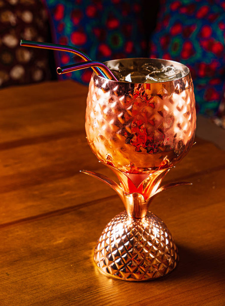 tasty cocktail in the bar - Foto, Imagen