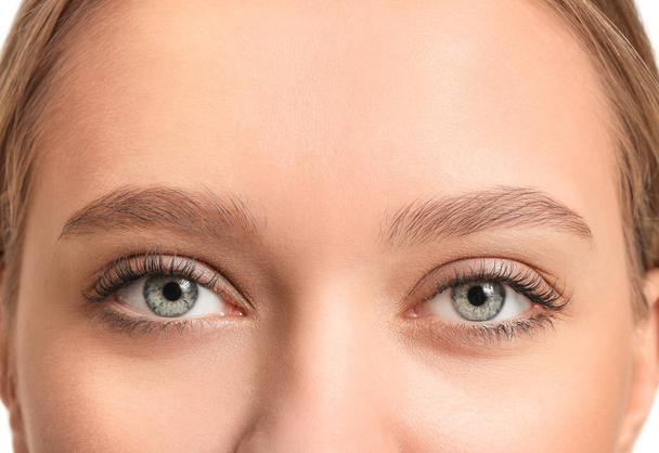 Young woman with beautiful eyebrows, closeup - Foto, imagen