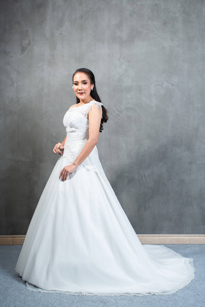Beautiful woman in wedding dress , Bride Thai style fashion - 写真・画像