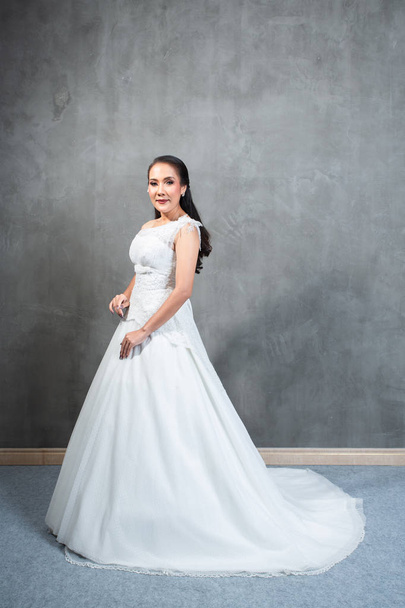 Beautiful woman in wedding dress , Bride Thai style fashion - Φωτογραφία, εικόνα